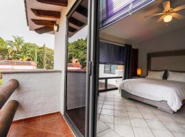Cozy family house I Pool & Bar l Cuernavaca, hotel in Cuernavaca