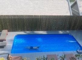 Namkhan Riverside Hotel, three-star hotel in Luang Prabang