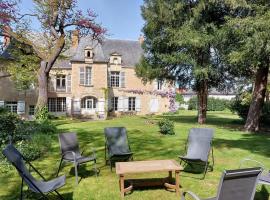 Manoir du Bellay, country house in Montreuil-Bellay