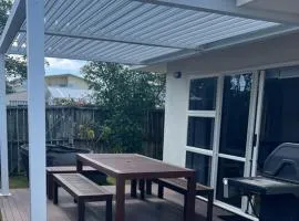 Baskervilla - Whangamata Holiday Home