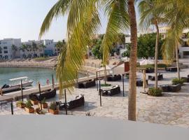 Hawana Marina East 4, hotel em Wādī Khasbar