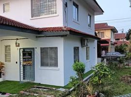 Homestay HNH Melaka (Corner Lot), hotell med parkeringsplass i Melaka