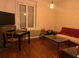 Le Campus Victoria II - Train Station & Isabey St - 75m2