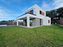 Chalet A un paso de Llanes, chalet i Llanes