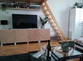 SweetHome Brno - celý byt, apartment in Komárov