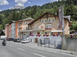 Posthotel Strengen am Arlberg, hotell i Strengen