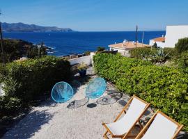 Casa Platja d'en Robert, Ferienhaus in Port de la Selva