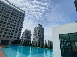 Aura Homestay - Edusphere Suites