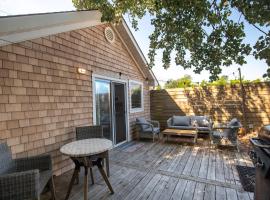 Luxury Beach Cottage: Wineries, Shopping & The Hamptons, villa Wading Riverben