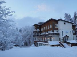 Auberge de Jeunesse HI Chamrousse, hotel v destinaci Chamrousse