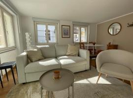 Retro-Chic Wohnung in der Bregenzer Fußgängerzone, hotell i Bregenz