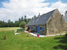 Le Domaine de Kerampape, gîte accessible, vignoble en Finistère sud, отель с парковкой в городе Pouldergat