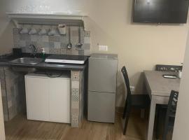 SOTTOSOPRA APARTMENT, hotel v Neapoli