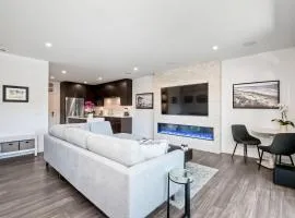 La Costa Luxury Condo - Fully Remodeled