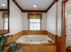 Little Mountain Hideaway, casa vacacional en Pigeon Forge