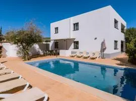 Villa Torres is a great villa only a 10 minute walk from the centre of Playa den Bossa