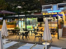 Hotel Tramonto Vlore, hotell i Vlora