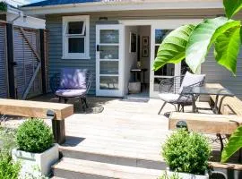 The Alchemist Retreat, Private Studio in Carterton