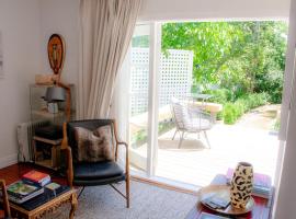 The Alchemist Retreat, Private Studio in Carterton, hotel sa Carterton