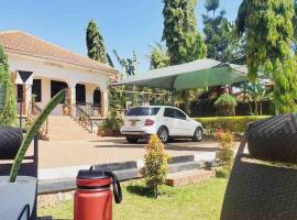 Reverie Villa, holiday home in Mutungo