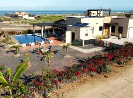 Casa Bella Cerritos, 3 bed home, Pool, Ocean View, hotel in San Carlos