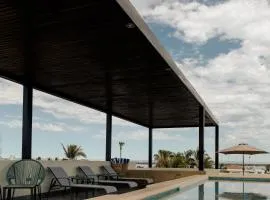 Santa Cruz Suites