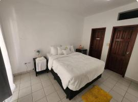 Villas L'Hostalet – hotel w mieście San Pedro Sula