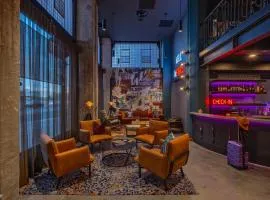 Moxy Phoenix Downtown