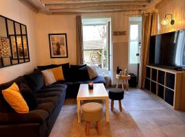 Appartement duplex cosy, apartment sa Seine-Port