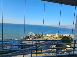 Frente a la playa. Vista al mar.: Concón'da bir otel