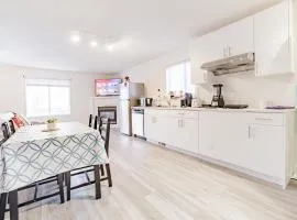 Walkout Basement Suite, 2 BDR 4BD, Bright and Spacious