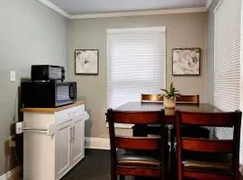 TWO BEDROOM HOME IN BEAUTIFUL DOWNTOWN LAKELAND