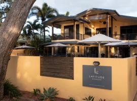 Latitude 17 - Suite 1, hotell med parkering i South Mission Beach