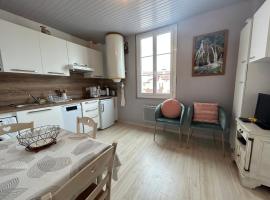 Appartement Urrugne, 2 pièces, 2 personnes - FR-1-239-508, hotel en Urrugne