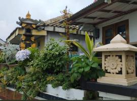 Adem Ayem, ξενοδοχείο σε Ngadisari