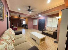 MP Homestay Lost world of tambun, holiday home in Kampong Batu Lapan