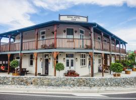 Royal Hotel Kew, five-star hotel in Kew