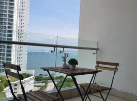 Southbay Seaview Condo A16 #10minQueensbay #15minSPICE, apartmán v rezidenci v destinaci Bayan Lepas