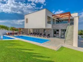 5 Sterne Villa am Meer mit 2 Pools Leon'sHolidayHomes