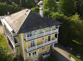 Gästehaus Gertrude, casa de hóspedes em Velden am Wörthersee