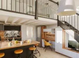Le JOYAU loft historique et arboré avec garage