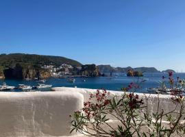 Specchio Marino, villa in Ponza