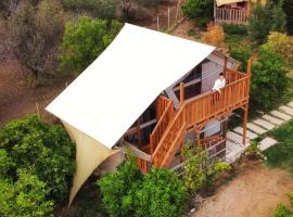 Ciriga Sicily Glamping Resort: Santa Maria Del Focallo'da bir otel