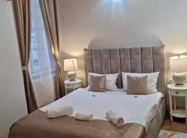 Studio Piața Mare