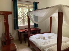 Bwindi Guest House, hotel in Kanungu