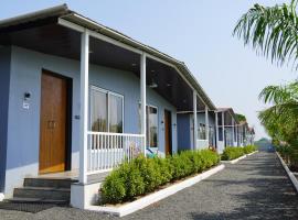 OMKARA RESORT, hotel v destinaci Nāndod