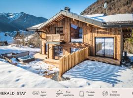 Chalet Azobe Morzine - by EMERALD STAY, cabin in Montriond