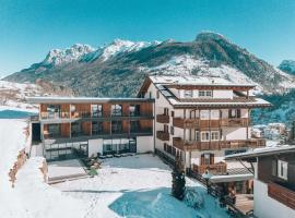 Monza Dolomites Hotel, hotel en Moena