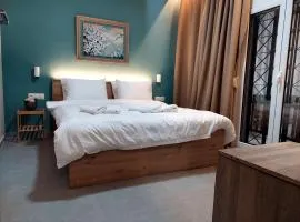 Thess_Cozy_Home