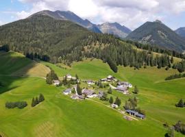 Feriendorf Gebirgshof Salomon، فندق في Krakaudorf